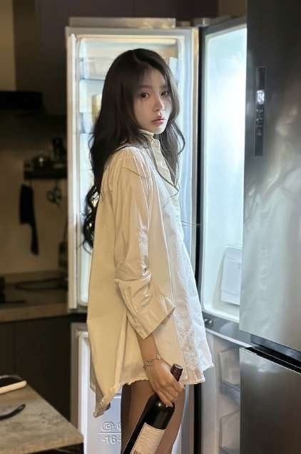 武汉摩羯➕兼职学生02/167D 杭州人167cm 92g 38D杭州师范大学在校研究生温柔可人 只约素质哥哥有纹身，🉑69🉑有gzs多人见证本人比视频照片好看#学生#体验感好#服务型#推荐#好评，#好评图🌟需要安排点击预约:@AnnaGJ168📲被双向限制联系:@AnnaGJ168bot