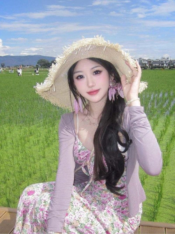 武汉摩羯➕新人下水03年网红博主全网粉丝50w）情商高 高素质高学历166 真🐻E，全身冷白皮小蛮腰 ，三点粉网红纯欲，🉑甜，🉑御风格多变。性格温柔细腻给你女友般🉐体验约到就是赚到#身材巨顶#兼职#新茶🌟需要安排点击预约:@AnnaGJ168📲被双向限制联系:@AnnaGJ168bot