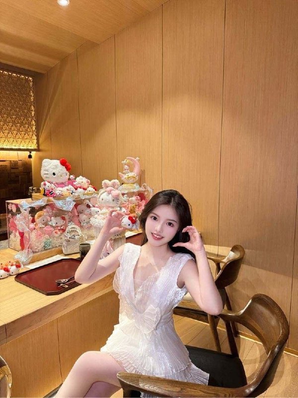 武汉摩羯➕新人162D04 全身雪白 无纹身能吸会夹！上下微粉、白虎馒头一线天见缝不见洞！🉑口爆69🐍💋🉑🚗z🉑飞、🉑毒🐲💦不事不催  待课如男友💦纯欲款 初恋女友感💦纯天然零整容 皮肤雪白干净💦乖巧听话 性格超好💦高情商 主打服务💦只接素质课 本人比照片好看💦长期瑜伽+打网球🎾#新茶#兼职#服务型🌟需要安排点击预约:@AnnaGJ168📲被双向限制联系:@AnnaGJ168bot