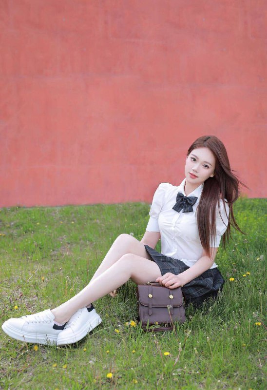 武汉小蕾玖➕在校学生 就读吉林大学 文学院 身高180 真🐻D    05年🉑✌️🉑69，🉑蛇吻，制服，丝袜，,口爆，颜射，车震，双飞， 。 天然0整，敏感体质，上下粉嫩，浑身雪白📱需要安排点击预约:@AnnaGJ168📱📱被双向限制请联系:@AnnaGJ168bot📱