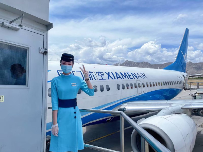 武汉小蕾玖➕厦航乘务员   171e00后CC  171e  46kg   可纯可御洋气 皮肤滑嫩白皙.身材气质俱佳 .  高情商 .温柔 热情                                                        爱好:健身 潜水 旅行 网球 滑雪 高尔夫⚠️⚠️⚠️航班到港时间可能出现变动，必须提前预约。另外公司规定晚上12点以后禁止外出🔴需要安排点击预约:@AnnaGJ168🟡被双向限制请联系:@AnnaGJ168bot