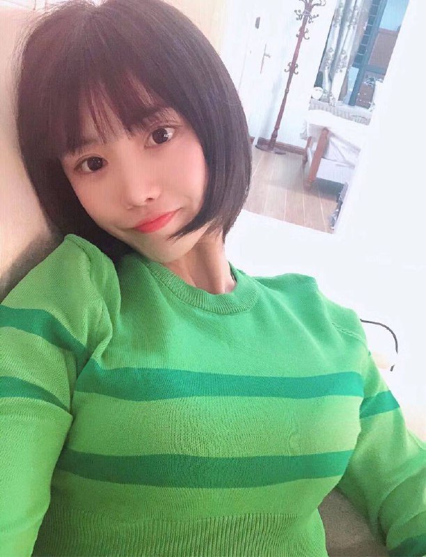 武汉遇见➕（兼职）可预约 实习中03年🏫武汉传媒学院 身高175🐻E有马甲线🉑️一字马 会跳舞 王者lol可陪玩普拉提瑜伽2年 hiphop爱好者 英语四级性格乖巧可爱 聪明懂事 嘴甜肤白 优秀的女孩子才能配上优秀的你