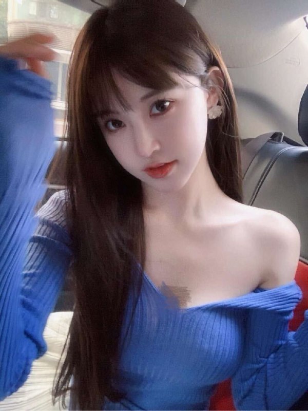 年龄：05体重：85学生妹一枚 肤白甜美 3点包粉 真🐻无纹身乖乖女朋友 体验初恋幸福感 你心中的白月光