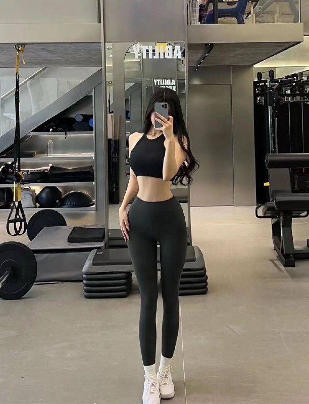 抖音网红 身高176🐻E皮肤白 牛奶肌肤🌸紧致水多女友感🌼爱好健身 瑜伽配合度高 态度绝佳短期兼职 只接素质客