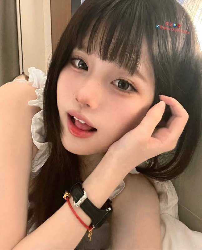 武汉音乐学院❏  𝖧𝗂𝗀𝗁𝗍 168𝖼𝗆 • 𝖠𝗀𝖾: 03 • 𝖡𝗎𝗌𝗍 E▪️某书签约博主  平面模特  偶尔兼职▪️爱好/舞蹈 健身 探店 旅行▪️全身无赘肉 皮肤雪白🥢腿A4腰