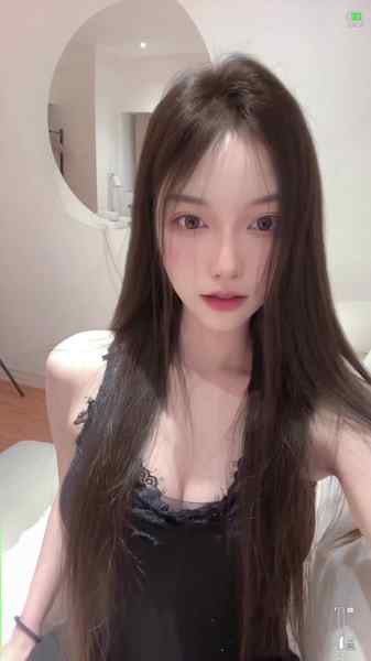 武汉04嫩模-白皙D罩杯-纯风妖娆💋🐍