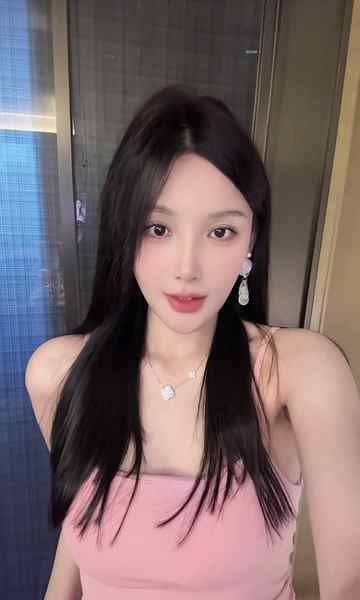 武汉-极品网红-02/170d纯欲风