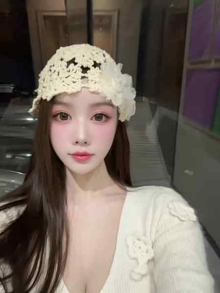 武汉172-白皙碧玺-极品🐻d🉑69服务