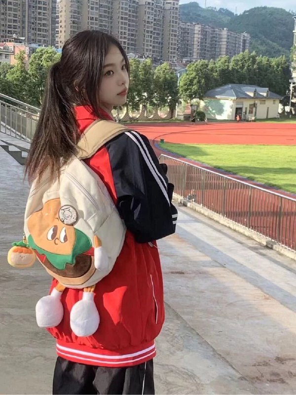 #恒大歌舞团在逃学生妹