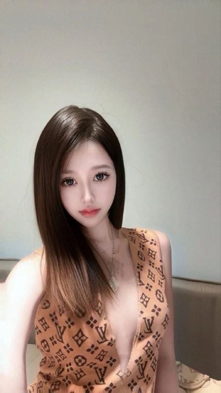 #恒大歌舞团高挑气质美女