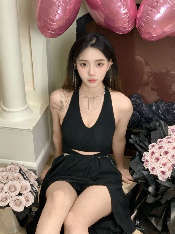 #恒大歌舞团在校舞蹈生 一字马