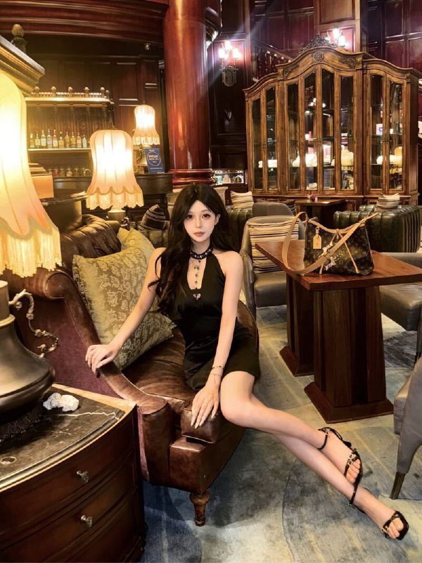 #恒大歌舞团极品学生妹