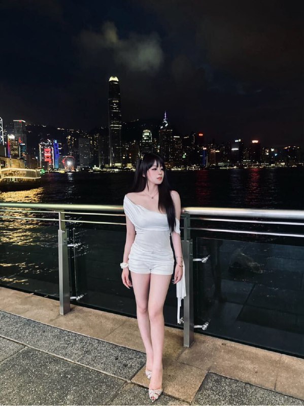 #恒大歌舞团极品学生妹