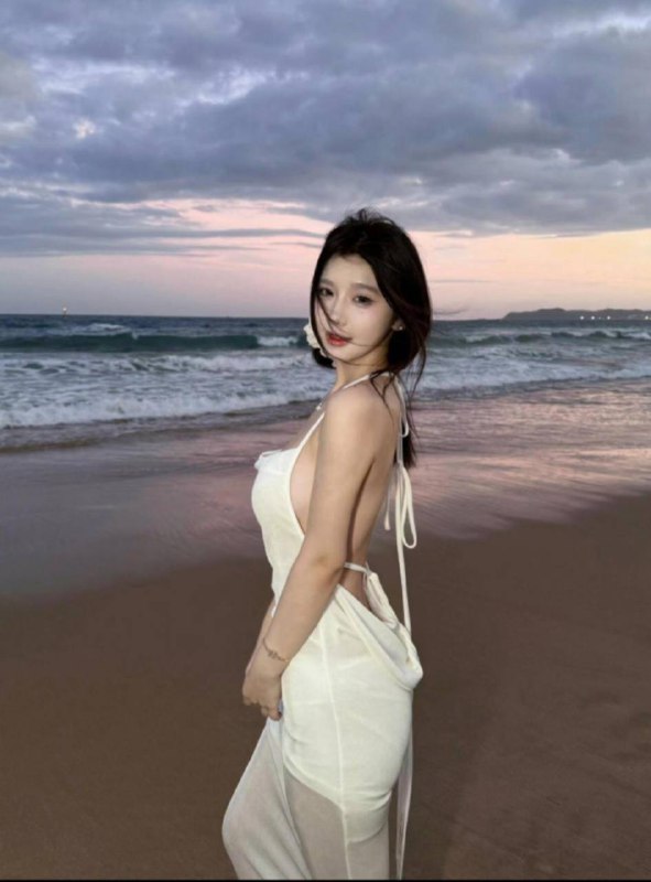 重庆极品新人Age • 03年  净168🐻c  90🪼温柔女友feel   皮肤超白滑嫩🪼可素颜淡妆见面 气质绝佳  差距甚微🪼性格绝佳小网红纯兼职  可清纯可御姐