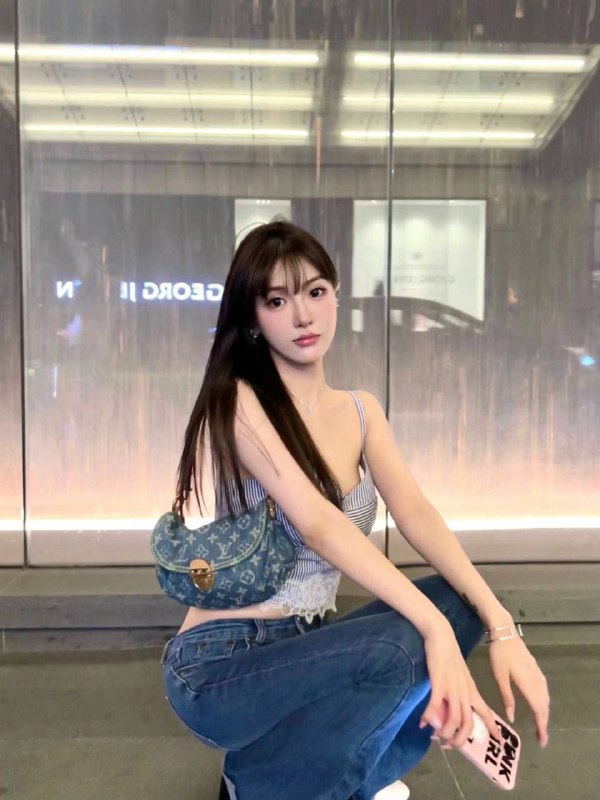 重庆💠独家模特清纯气质180C   a4腰筷子腿南方姑娘 高颜值可纯可欲 姓感洋気圈外兼职可预约～在线撩人我希望我不是被選擇 而是被熱愛遇见的都是天意 拥有的都幸运