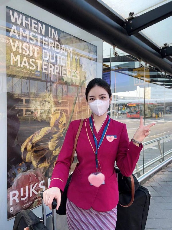 重庆～气质空乘南航在飞✈️五星服务 全套制服高跟鞋 可验证件可跟飞圈外短暂兼职 每月只开几天 期待相遇😎高173重98/🐻‍❄️D细腰翘tun 高素质高情商皮肤❄️白光滑细腻3⃣️點粉🌸