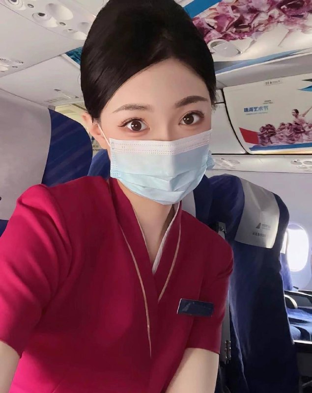 重庆～气质空乘南航在飞✈️五星服务 全套制服高跟鞋 可验证件可跟飞圈外短暂兼职 每月只开几天 期待相遇😎高173重98/🐻‍❄️D细腰翘tun 高素质高情商皮肤❄️白光滑细腻3⃣️點粉🌸