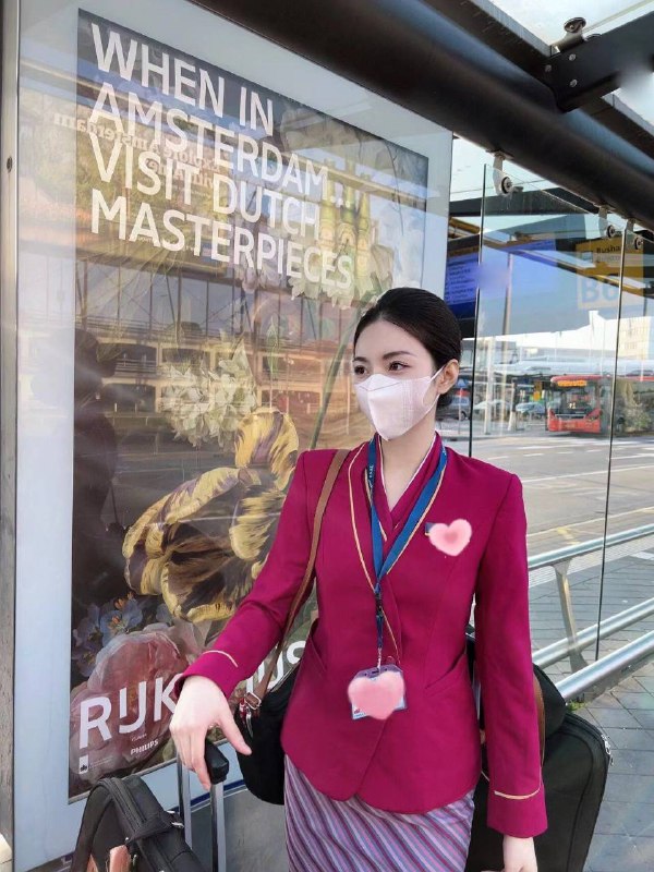 重庆～气质空乘南航在飞✈️五星服务 全套制服高跟鞋 可验证件可跟飞圈外短暂兼职 每月只开几天 期待相遇😎高173重98/🐻‍❄️D细腰翘tun 高素质高情商皮肤❄️白光滑细腻3⃣️點粉🌸