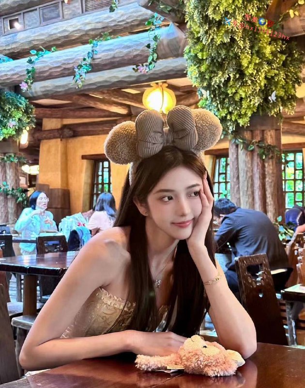 重庆新人首次兼职 168c 05 刚下水 皮肤白嫩