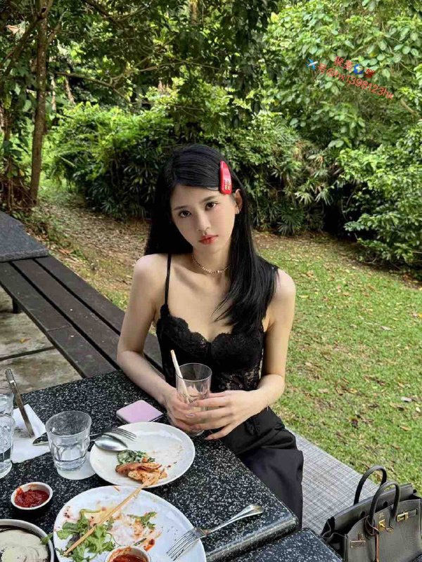 重庆❤️人 首开净172 02年🐻Cs身材性格温柔皮肤雪白高情商fw