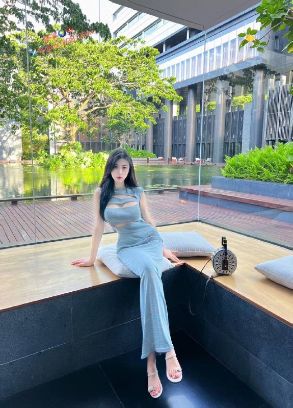 重庆❤️人 兼职美术学院学生 01年175e