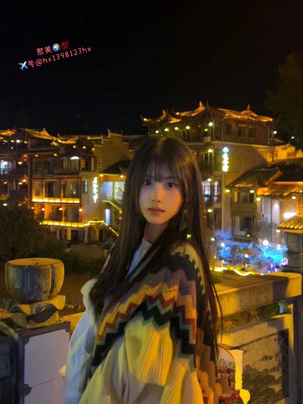 重庆❤️人小樱桃🍒🍒🍒身高165  体重85 胸围C 00年成绩优异勤工俭学的兼职小娃娃如果有缘份我们见个面吧💓