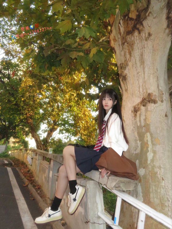 重庆❤️人小樱桃🍒🍒🍒身高165  体重85 胸围C 00年成绩优异勤工俭学的兼职小娃娃如果有缘份我们见个面吧💓