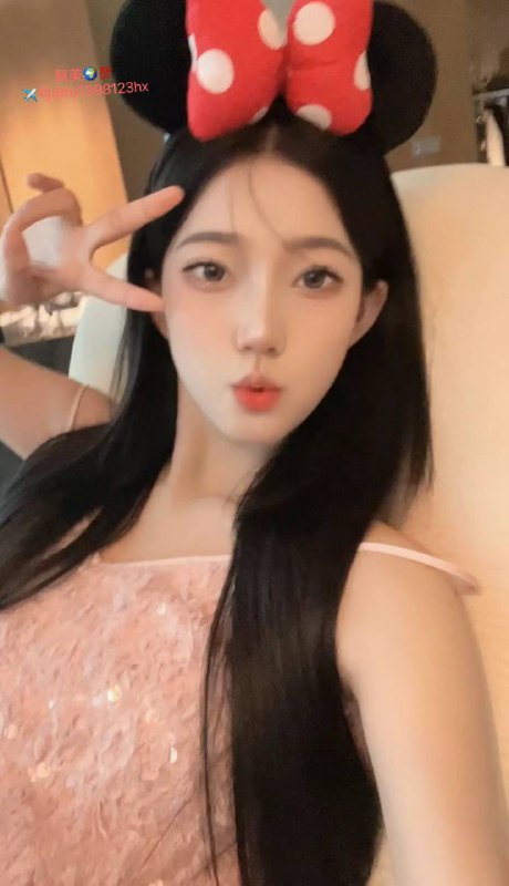 重庆❤️人172C 04 纯天然 无整无纹身 肤白牛奶肌肤 性格温柔 有趣 真实粉胸 超级紧致 喜欢甜美单纯必选 宝藏女孩