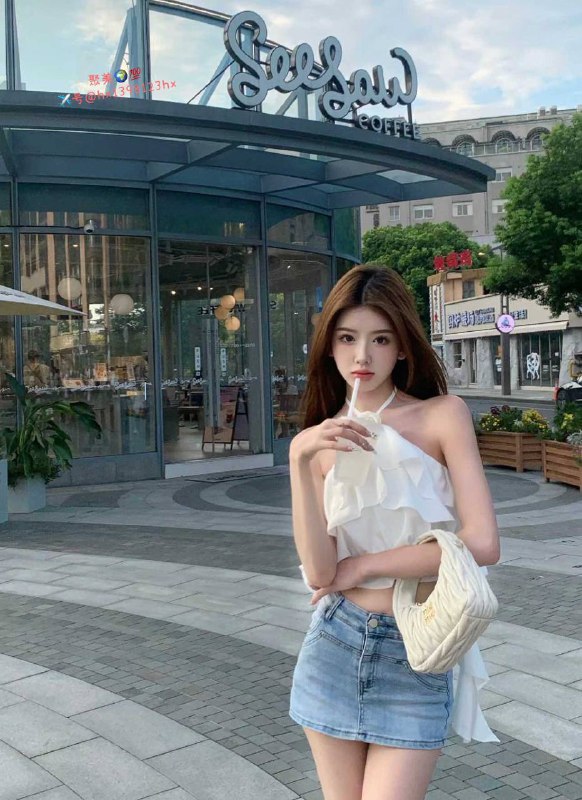 重庆❤️新人172D.89斤03年温柔模特初次下水 配合度高