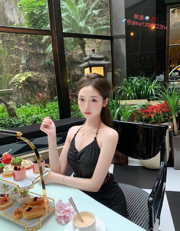 重庆❤️人纯欲00后邻家小学妹172d 纯情美眉·瑜伽舞蹈健身达人相貌娇媚时尚大蜜肤色白皙大气温柔可盐可甜邻家学妹般女朋友既视感