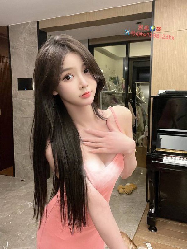 重庆❤️人02年166E 短期在线高级极品 马甲线，纯佛系兼职