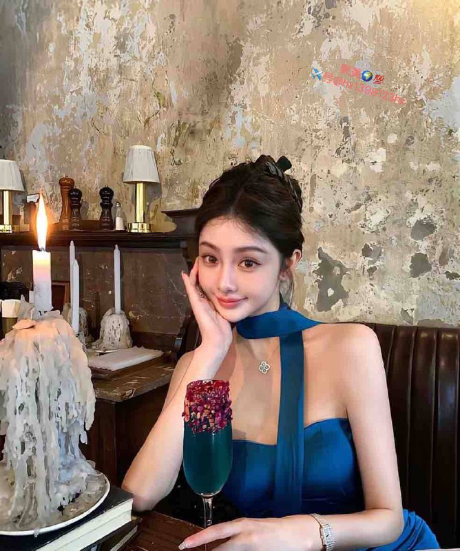 重庆🌟新人       短期兼职🎬·极品网红👄纯御类型·身高：169          体重：96kg·胸围：  D            职业：在读舞蹈系·盈盈一握小细腰               筷子🥢腿·极品漫画身材⚡️双商超高·可解锁🔓各种姿势             全身柔软·不催不事儿女友般体验       配合度极高