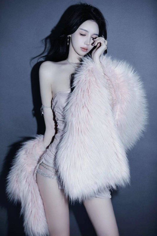 重庆❤️人周十亿𝟏𝟕𝟔天然𝑬• 圈外高素质女友五星gzs• 真实资料网络可查• 张天爱替身• 戏曲学院毕业• 本人照片 人照无差• 完美比例 肤白貌美 打扮洋气大牌• 不能支持身份证验真伪的都是假冒