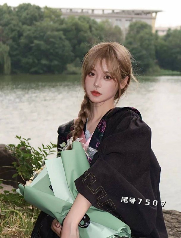 重庆🌟人首次下海01年168 真D  名校在读生人美声甜  全身零整