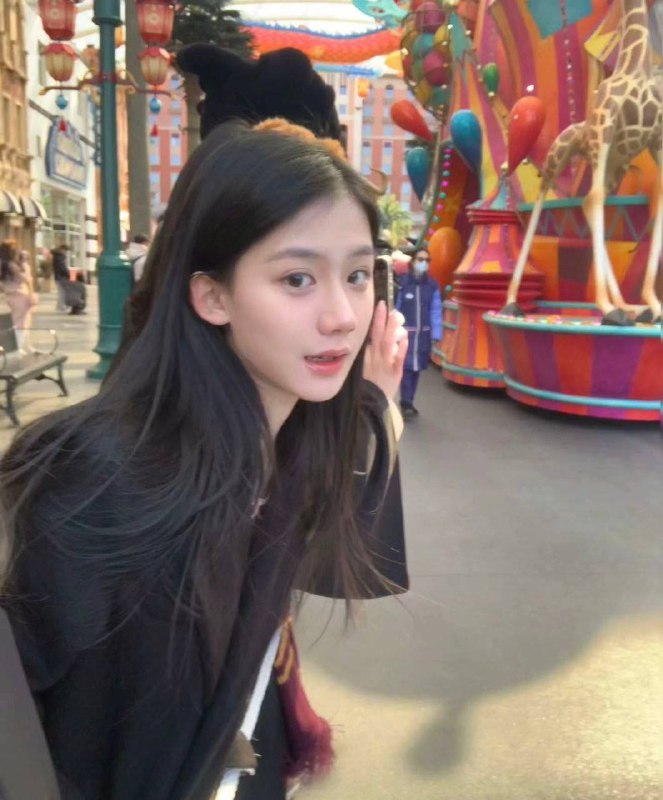 重庆❤️人纯兼职   不接急  纯新人兼职一下而已 极品女孩初恋甜美😁你的专属女孩165D 年龄：04