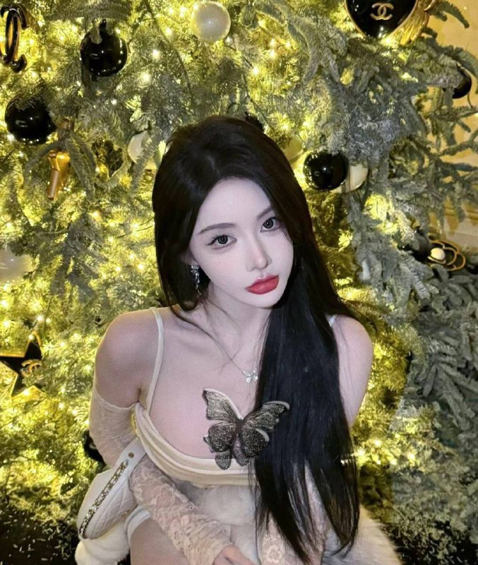 重庆极品全能 168 e 真实03 本人巨骚 巨会玩 舌头很长 皮肤很翘♦️极品骚女 03年♦️饱满美乳 美臀巨骚♦️五官甜美立体 喜欢角色扮演♦️全能艺人 等你来入♦️哥哥们 人家很骚 水很多哦 一定给你最完美的体验