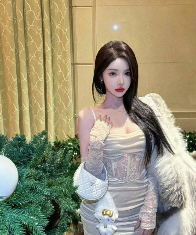 重庆极品全能 168 e 真实03 本人巨骚 巨会玩 舌头很长 皮肤很翘♦️极品骚女 03年♦️饱满美乳 美臀巨骚♦️五官甜美立体 喜欢角色扮演♦️全能艺人 等你来入♦️哥哥们 人家很骚 水很多哦 一定给你最完美的体验