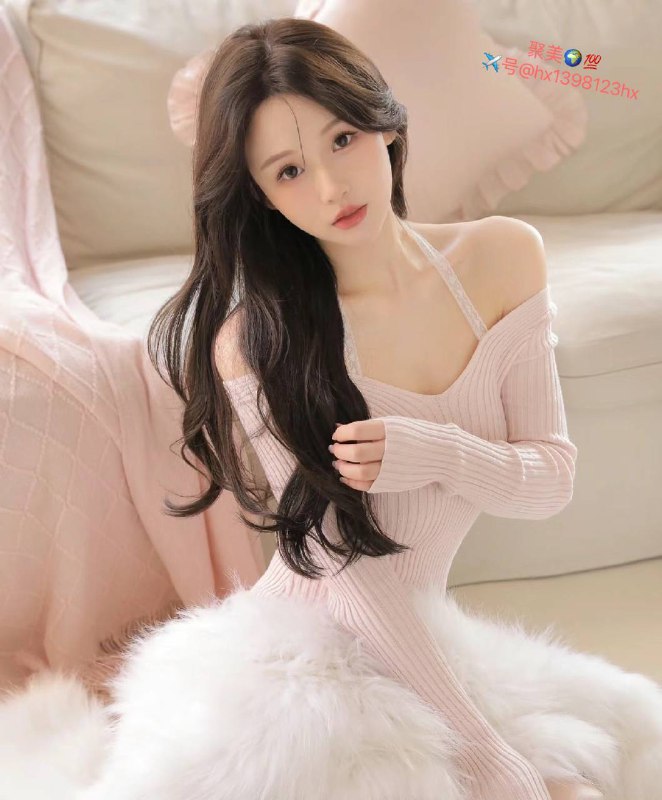 重庆 联系舞蹈生 170d 03 年舞蹈生新人 皮肤雪白✨兼职。🉑纯🉑御。🉑甜🉑盐身材比例完美✨皮肤雪白柔软✨