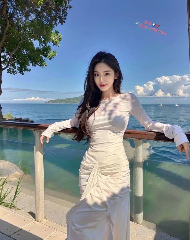 重庆 气质纯欲时尚穿搭女装博主🌟Height.身高/ 172/D🌟Age年龄.03年🌟弹钢琴🌟Hobby.兴趣/冲浪🏄滑雪⛷️健身 高尔夫⛳️🌟穿着洋气 自然女友感💫紧致皮肤雪白 性格开朗💫人间山茶花 情商高 给你初恋的感觉❤️‍🔥