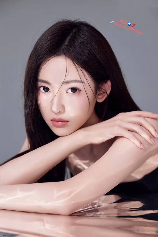 重庆范冰冰🏠03硬5♥️纯⭕️外高素质·03年学生短期兼职🌸• 𝐇𝐞𝐢𝐠𝐡𝐭身高/170• 𝐖𝐞𝐢𝐠𝐡𝐭体重/92• 𝐁𝐮𝐬𝐭胸围/36D 真🐻穿衣时尚大牌 爱笑的甜美女孩 温柔迷人优雅只接待素质高端k