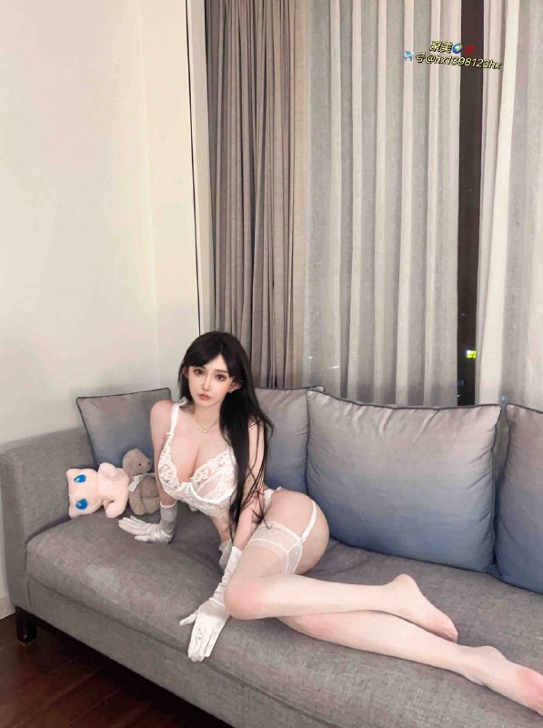 重庆167e 04童颜巨乳 皮肤雪白，可69 接吻 温柔 性格好