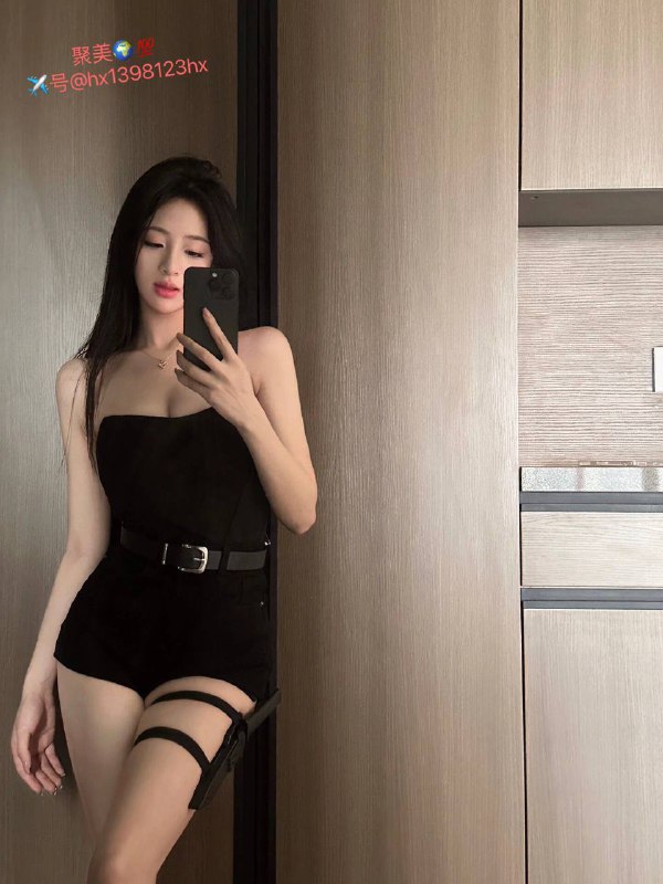 重庆极品❤️人 暂时开兼职护理专业168🐻D 短期兼职 胸36D。腿长110公分 真实00年高学历高素质 皮肤超白 解锁各种姿势 ，线条优美