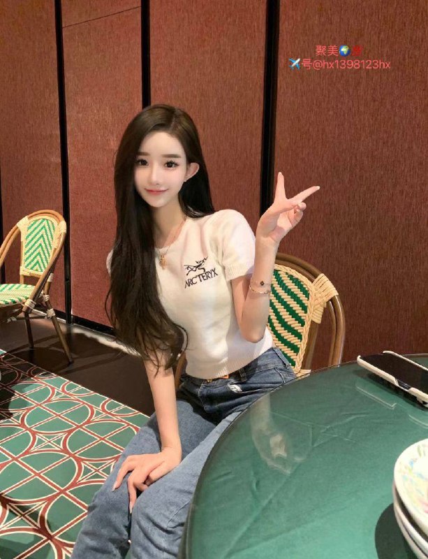 重庆白小纯新人 舞蹈生重庆 05-168-c 纯新人 舞蹈生 超级白 雪白 可🐍吻