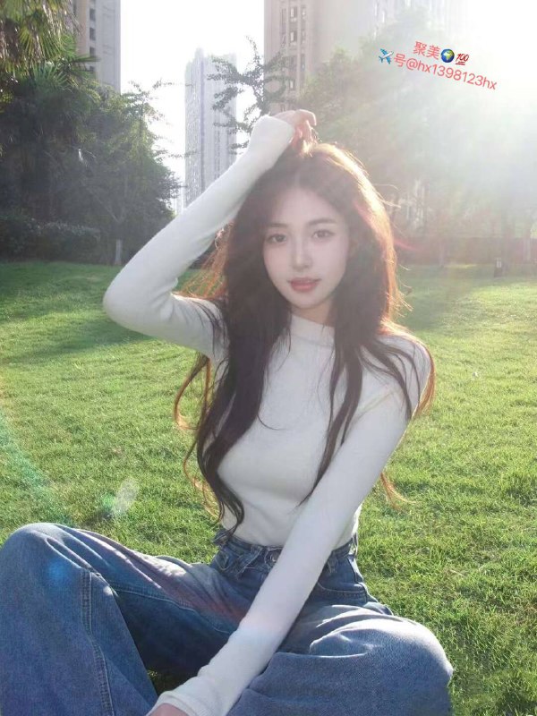 重庆清纯学生短开兼职171d 04 年 可纯可御留学生兼职  放假短开极品清纯女友feel  真人真照性格活泼可爱  皮肤雪白 大长腿 马甲线