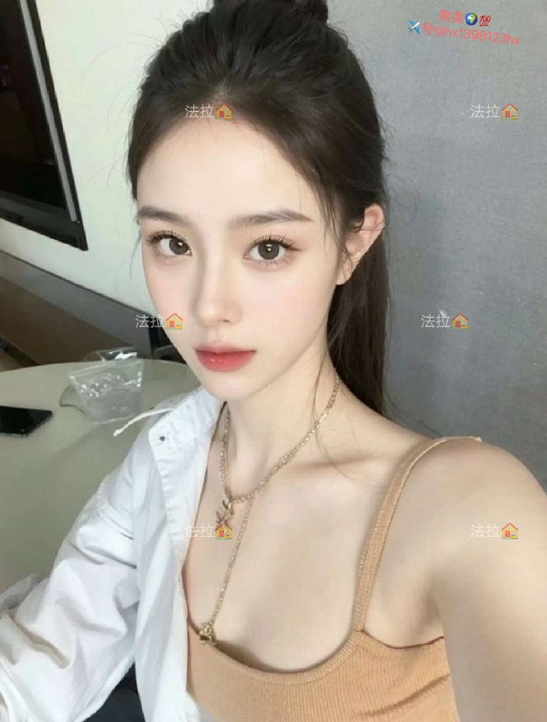 重庆新人173c，气质高百醇，03年 人鱼线马甲线，完美好身材
