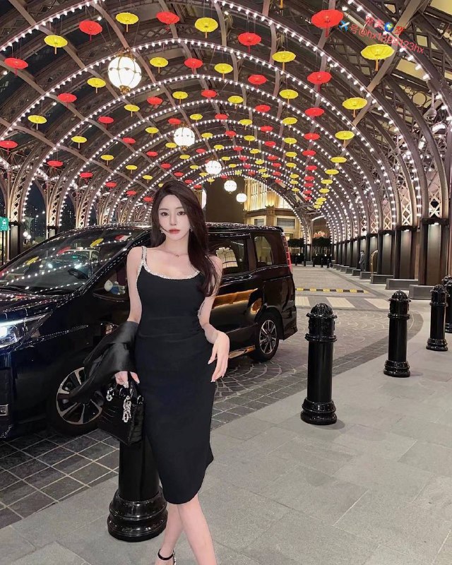 重庆170 D真实00  身材火辣签约模特 商演 实力派演员经常健身🍑臀  长腿细腰👛通体雪白 气质优雅 短期兼职💗5短期停留