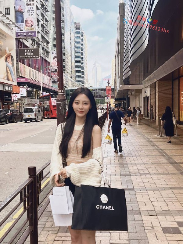 重庆172D 02年无整 无纹身圈外兼职 偶尔出 一个月开几天