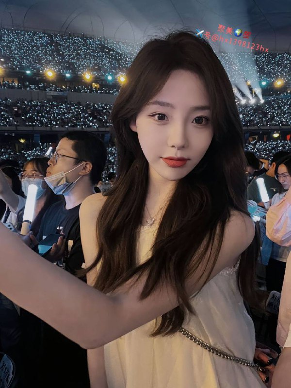 重庆172D 02年无整 无纹身圈外兼职 偶尔出 一个月开几天