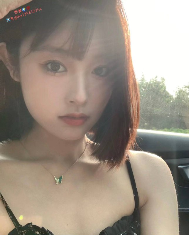 重庆偶尔兼职05年小纯•全身嫩白上下三点粉 筷子腿•紧致如初 不事不催 性格超温柔•169天然C 0整形•🉑️共浴🐍极有耐心配合度极高清水出芙蓉 天然去雕饰