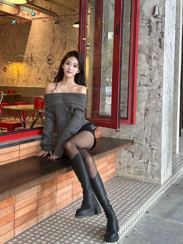 重庆极品学生梦中情人✨你的梦中情人✨168c❤️44kg❤️天然🐻D舞蹈艺考生 cosplay 甜美白嫩性格超好听话懂事好↕️粉嫩带给你超乎想象的体验